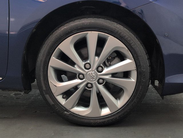 USED 2017 17 Toyota Auris 1.8 Vvt-H Excel Hatchback 5dr Petrol Hybrid Cvt Euro 6 (s/S) (safety Sense) (136 Ps) - Heated Seats, Satnav, Alloy