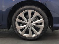 USED 2017 17 Toyota Auris 1.8 Vvt-H Excel Hatchback 5dr Petrol Hybrid Cvt Euro 6 (s/S) (safety Sense) (136 Ps) - Heated Seats, Satnav, Alloy