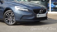 USED 2019 68 VOLVO V40 2.0 T2 GPF Momentum Nav Plus Hatchback 5dr Petrol Manual Euro 6 (s/s) (122 ps) 