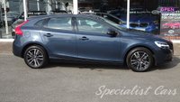 USED 2019 68 VOLVO V40 2.0 T2 GPF Momentum Nav Plus Hatchback 5dr Petrol Manual Euro 6 (s/s) (122 ps) 