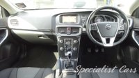 USED 2019 68 VOLVO V40 2.0 T2 GPF Momentum Nav Plus Hatchback 5dr Petrol Manual Euro 6 (s/s) (122 ps) 