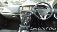 USED 2019 68 VOLVO V40 2.0 T2 GPF Momentum Nav Plus Hatchback 5dr Petrol Manual Euro 6 (s/s) (122 ps) 