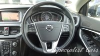 USED 2019 68 VOLVO V40 2.0 T2 GPF Momentum Nav Plus Hatchback 5dr Petrol Manual Euro 6 (s/s) (122 ps) 