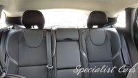 USED 2019 68 VOLVO V40 2.0 T2 GPF Momentum Nav Plus Hatchback 5dr Petrol Manual Euro 6 (s/s) (122 ps) 