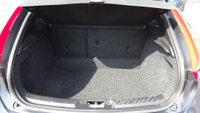USED 2019 68 VOLVO V40 2.0 T2 GPF Momentum Nav Plus Hatchback 5dr Petrol Manual Euro 6 (s/s) (122 ps) 