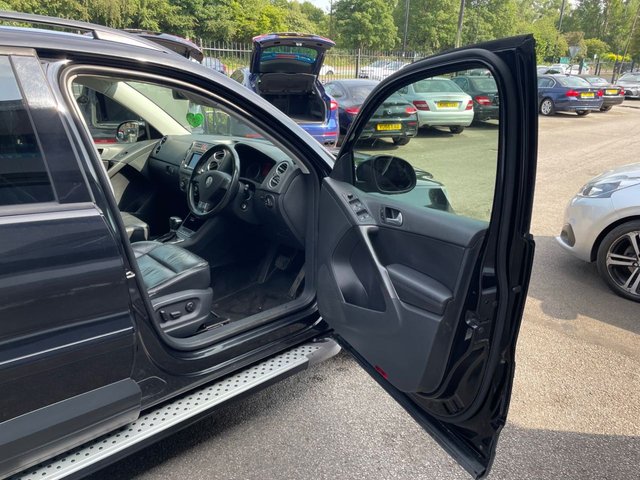 2017 VOLKSWAGEN TIGUAN - Photo 8