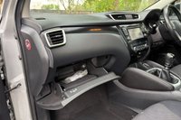 USED 2016 16 NISSAN QASHQAI 1.2 DIG-T n-tec+ SUV 5dr Petrol Manual 2WD Euro 6 (s/s) (115 ps) SAT NAV/PAN ROOF/CRUISE/AC