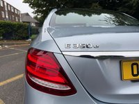 USED 2017 17 MERCEDES-BENZ E-CLASS 2.0 E350e 6.4kWh SE (Premium) Saloon 4dr Petrol Plug-in Hybrid G-Tronic+ Euro 6 (s/s) (299 ps) Panoramic Sunroof, Electric Memory Seats