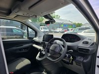 USED 2020 70 PEUGEOT PARTNER White 5-seat Crew Cab BlueHDi van, 79,900 miles, full service history, ULEZ compliant, Manual, Air con, Bluetooth, 1 owner Final Price plus VAT @ 20% With only one owner from new, this 2020 Peugeot Partner Professional is a reliable and well-maintained van, a 5 Seater crew cab panel van , with its 1.5L diesel engine and Euro 6 emission class, is the BlueHDi 950 Professional Long Panel Van LWB Euro 6 6dr derivative. The Professional trim includes practical features such as offside and twin sliding side doors, height-adjustable halogen headlights with automatic illumination and daytime running lights, and air conditioning. The 8in capacitive co