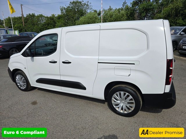 2020 PEUGEOT PARTNER - Photo 8