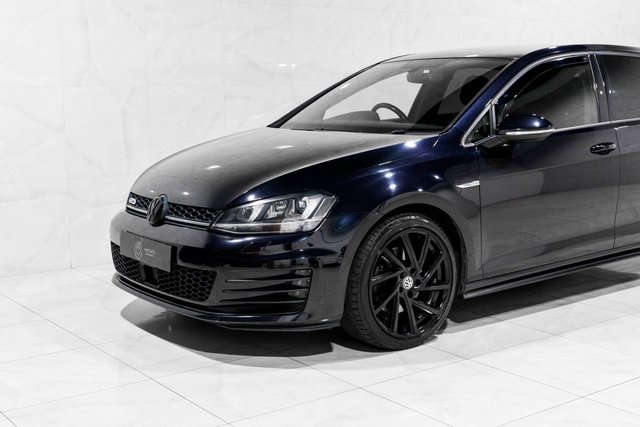 2016 Volkswagen Golf 2L Gtd 5dr - Photo 4