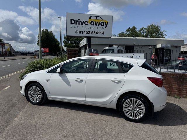 2014 14 Vauxhall Astra 1.4 16v Excite Hatchback 5dr Petrol Manual Euro 5 (100 ps)