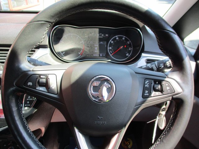 2015 VAUXHALL CORSA 1.4i SE Hatchback 5dr Petrol Auto Euro 6 (90 ps) STUNNING LOW MILEAGE AUTO ,6 MONTHS WARRANTY ,12 MONTHS MOT ,9 SERVICE STAMPS ,2 KEYS ,PARKING SENSORS ,TEST DRIVE ESSENTIAL , - Photo 6