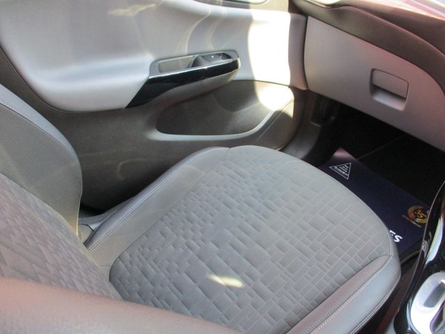 2015 VAUXHALL CORSA 1.4i SE Hatchback 5dr Petrol Auto Euro 6 (90 ps) STUNNING LOW MILEAGE AUTO ,6 MONTHS WARRANTY ,12 MONTHS MOT ,9 SERVICE STAMPS ,2 KEYS ,PARKING SENSORS ,TEST DRIVE ESSENTIAL , - Photo 8