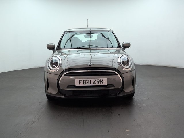 USED 2021 21 MINI Hatch 1.5 Cooper Classic Hatchback 3dr Petrol Manual Euro 6 (s/S) (136 Ps) - Cruise, Dab, Bluetooth