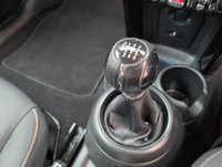 USED 2021 21 MINI Hatch 1.5 Cooper Classic Hatchback 3dr Petrol Manual Euro 6 (s/S) (136 Ps) - Cruise, Dab, Bluetooth