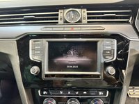 USED 2016 16 VOLKSWAGEN PASSAT 2.0 TDI BlueMotion Tech R-Line Saloon 4dr Diesel DSG Euro 6 (s/s) (190 ps) climate, alloys, NAV, privacy, DAB