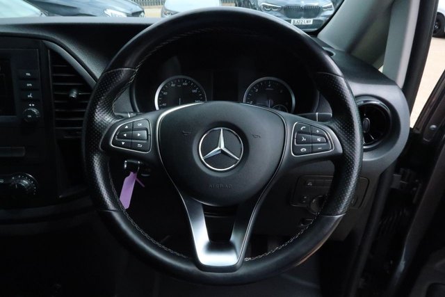 2021 Mercedes-Benz Vito 2L Premium 5dr - Photo 11