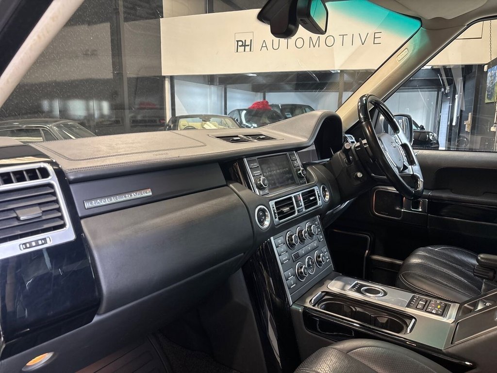 USED 2011 11 LAND ROVER RANGE ROVER 4.4 TD V8 Autobiography SUV 5dr Diesel Auto 4WD Euro 5 (313 bhp) CLEAR GLASS|WOOD LEATHER WHEEL