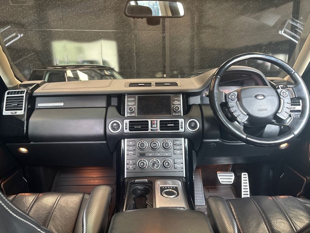 USED 2011 11 LAND ROVER RANGE ROVER 4.4 TD V8 Autobiography SUV 5dr Diesel Auto 4WD Euro 5 (313 bhp) CLEAR GLASS|WOOD LEATHER WHEEL