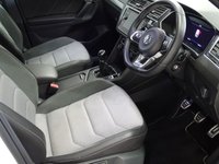 USED 2018 68 VOLKSWAGEN TIGUAN 2.0 TDI R-Line SUV 5dr Diesel Manual Euro 6 (s/s) (150 ps) SAT NAV HALF LEATHER CRUISE PAN ROOF PARK SENSORS