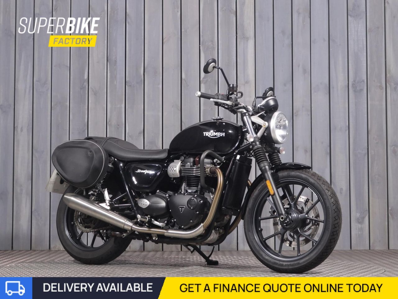 TRIUMPH STREET TWIN