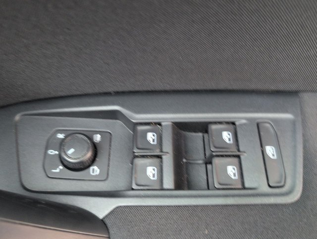 USED 2019 69 Volkswagen Tiguan 2.0 TDI Match Suv 5dr Diesel Manual Euro 6 (s/S) (150 Ps) - Cruise Control + Park Assist