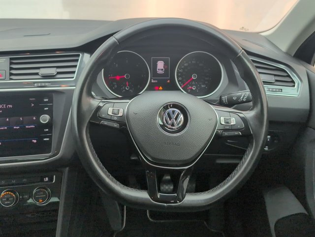 USED 2019 69 Volkswagen Tiguan 2.0 TDI Match Suv 5dr Diesel Manual Euro 6 (s/S) (150 Ps) - Cruise Control + Park Assist