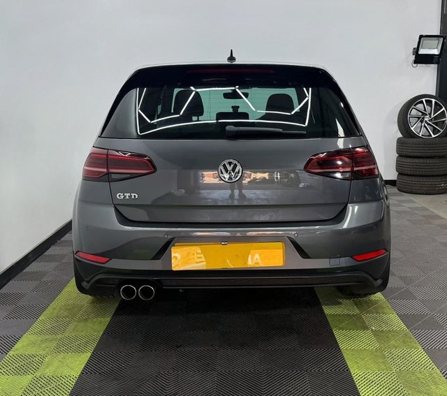 2018 VOLKSWAGEN GOLF - Photo 5