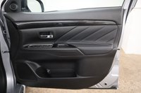 USED 2017 67 MITSUBISHI OUTLANDER 2.0h 12kWh 4h SUV 5dr Petrol Plug-in Hybrid CVT 4WD Euro 6 (s/s) (200 ps) 