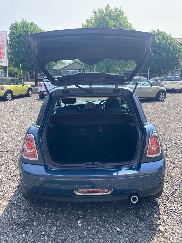 2010 MINI HATCH - Photo 7
