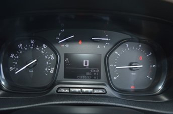 View our VAUXHALL VIVARO