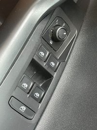 USED 2019 69 VOLKSWAGEN POLO 1.0 TSI GPF SE Hatchback 5dr Petrol Manual Euro 6 (s/s) (95 ps) FULL SERVICE HISTORY 2 KEYS BOOK PACK SERVICED AS REQUIRED AND 1 YEAR MOT WITHIN THE SALE