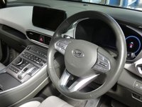 USED 2022 22 HYUNDAI SANTA FE 1.6 T-GDi 13.8kWh Ultimate SUV 5dr Petrol Plug-in Hybrid Auto 4WD Euro 6 (s/s) (265 ps) 7 SEATS SAT NAV HEATED LEATHER INTERIOR REAR VIEW CAMERA SUNROOF CRUISE CONTROL PARKING SENSORS 1 OWNER SERVICE HISTORY HYUNDAI WARRANTY TILL JUNE 2027