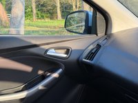 USED 2015 15 FORD FOCUS 1.5 TDCi Zetec Hatchback 5dr Diesel Manual Euro 6 (s/s) (120 ps) 
