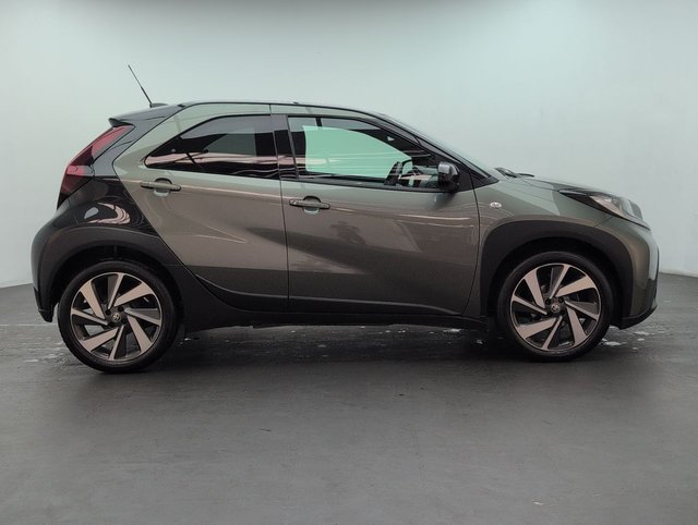 USED 2023 23 Toyota Aygo X 1.0 Vvt-I Edge Hatchback 5dr Petrol Manual Euro 6 (s/S) (72 Ps) - Alloy, Bluetooth, Dab