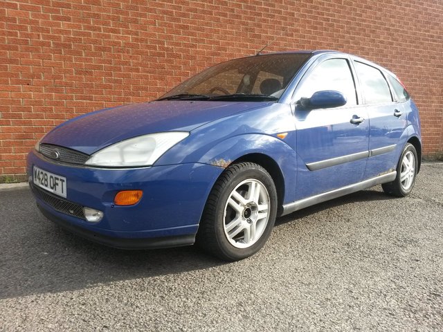 2000 W Ford Focus 1.6 GHIA 5d 99 BHP