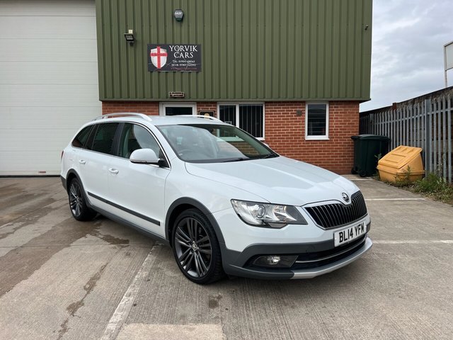 2014 14 Skoda Superb 2.0 TDI Tour de France Estate 5dr Diesel Manual 4WD Euro 5 (140 ps)