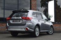 USED 2019 MITSUBISHI OUTLANDER 2.4h TwinMotor 13.8kWh 4h SUV 5dr Petrol Plug-in Hybrid CVT 4WD Euro 6 (s/s) (209 ps) HYBRID / 2 OWNER / LEATHER