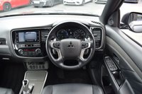 USED 2019 MITSUBISHI OUTLANDER 2.4h TwinMotor 13.8kWh 4h SUV 5dr Petrol Plug-in Hybrid CVT 4WD Euro 6 (s/s) (209 ps) HYBRID / 2 OWNER / LEATHER
