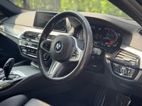 USED 2020 20 BMW 5 SERIES 2.0 520d MHT M Sport Touring 5dr Diesel Hybrid Auto Euro 6 (s/s) (190 ps) 