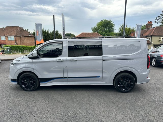 View our FORD TRANSIT CUSTOM