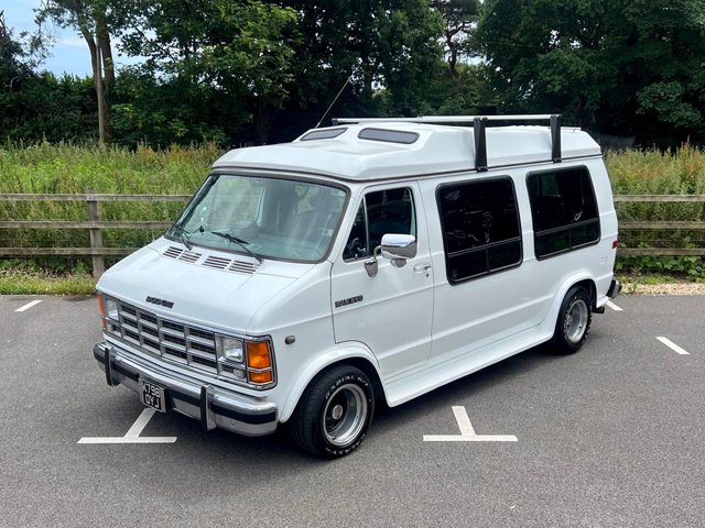 1993 K Dodge Ram B250 Day Van // 5200cc 318cu V8 // px swap