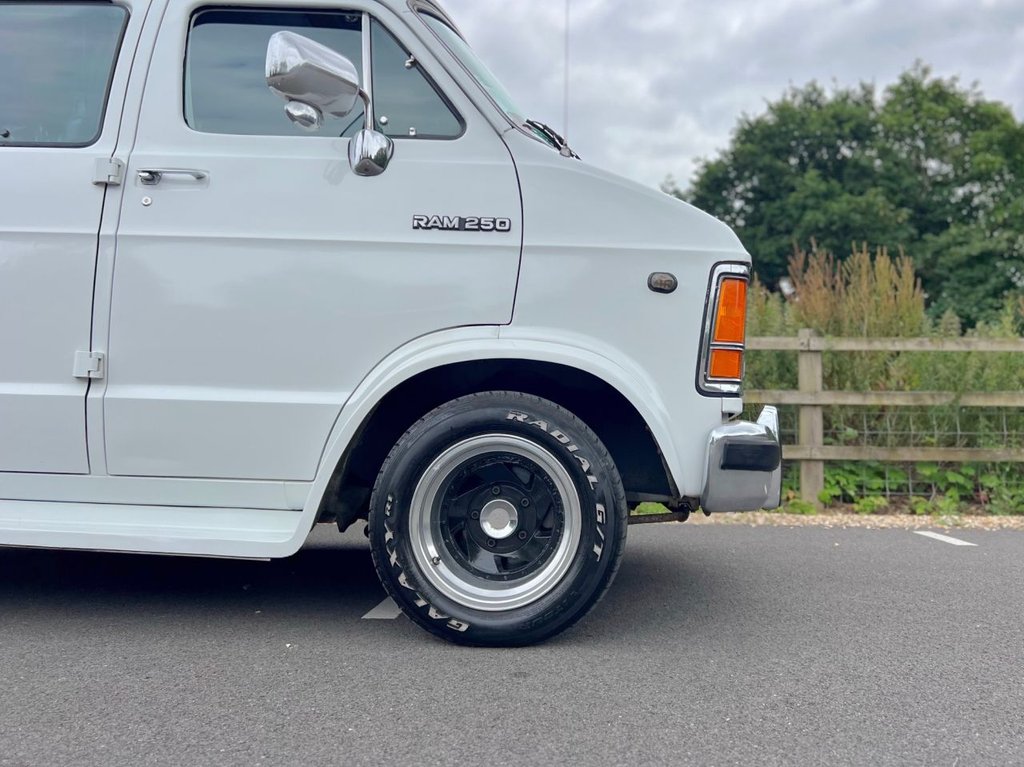 USED 1993 K DODGE RAM B250 Day Van // 5200cc 318cu V8 // px swap 