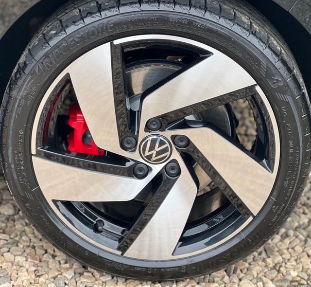 2025 VOLKSWAGEN GOLF 2.0 TSI GTI Clubsport Hatchback 5dr Petrol DSG Euro 6 (s/s) (300 ps) - Photo 9
