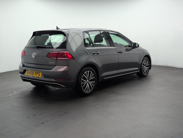 USED 2018 68 Volkswagen Golf 1.5 TSI Evo SE Nav Hatchback 5dr Petrol DSg Euro 6 (s/S) (130 Ps) 16in Alloy Wheels + Parking Sensors
