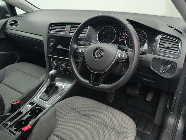 USED 2018 68 Volkswagen Golf 1.5 TSI Evo SE Nav Hatchback 5dr Petrol DSg Euro 6 (s/S) (130 Ps) 16in Alloy Wheels + Parking Sensors