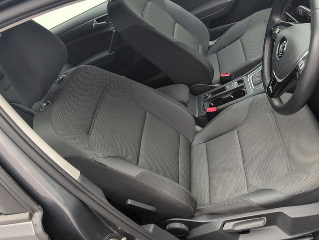 USED 2018 68 Volkswagen Golf 1.5 TSI Evo SE Nav Hatchback 5dr Petrol DSg Euro 6 (s/S) (130 Ps) 16in Alloy Wheels + Parking Sensors