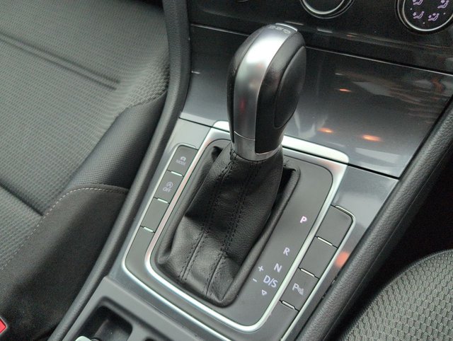 USED 2018 68 Volkswagen Golf 1.5 TSI Evo SE Nav Hatchback 5dr Petrol DSg Euro 6 (s/S) (130 Ps) 16in Alloy Wheels + Parking Sensors