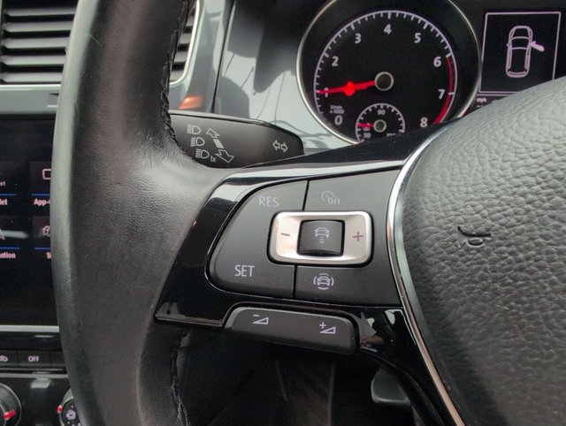 USED 2018 68 Volkswagen Golf 1.5 TSI Evo SE Nav Hatchback 5dr Petrol DSg Euro 6 (s/S) (130 Ps) 16in Alloy Wheels + Parking Sensors